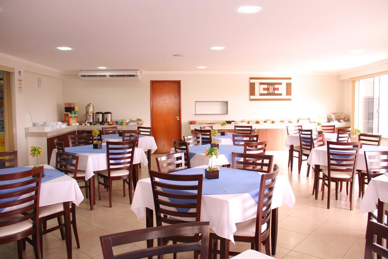 Beira Lago Palace Hotel Morrinhos  Exterior photo