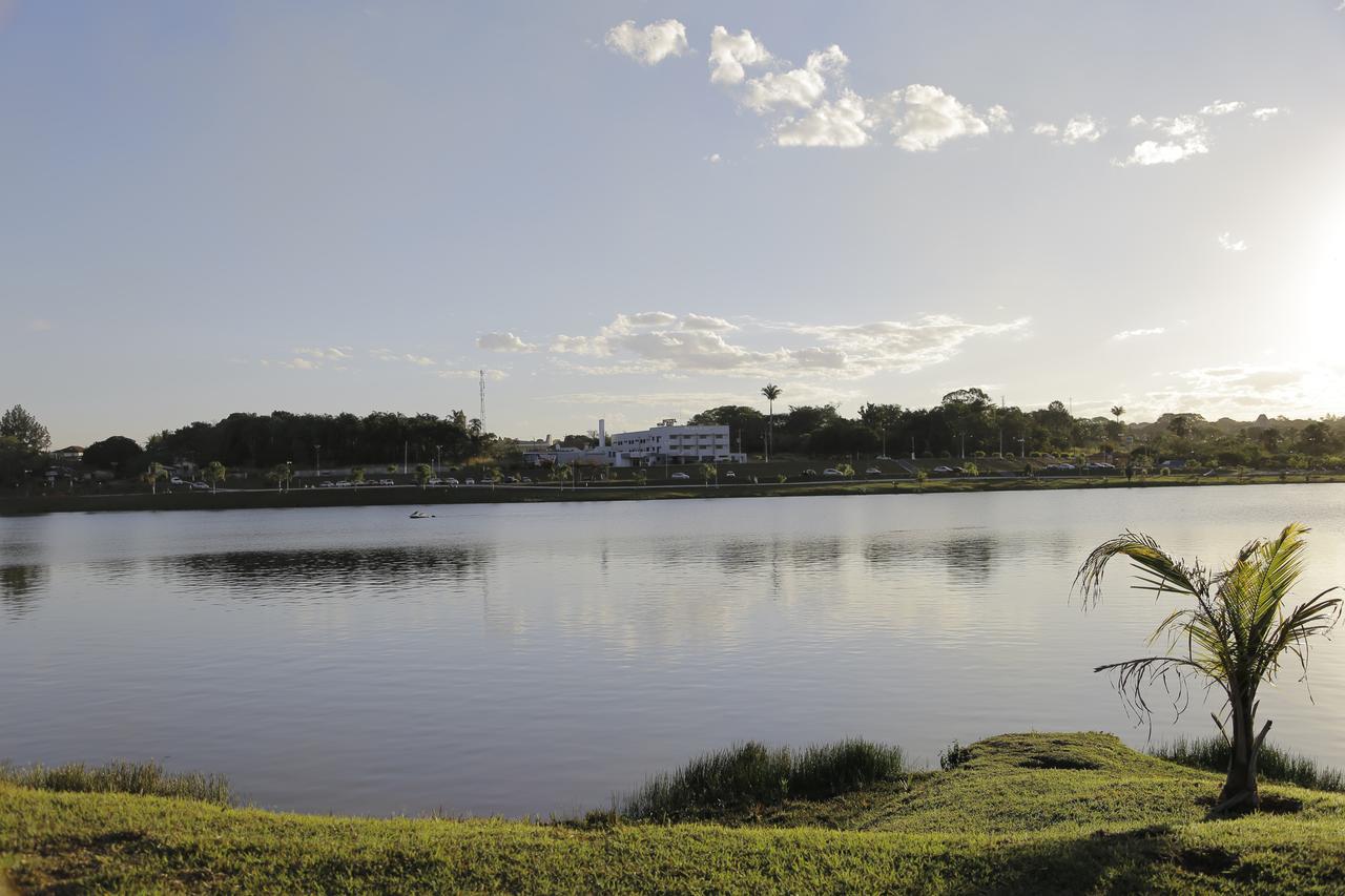 Beira Lago Palace Hotel Morrinhos  Exterior photo