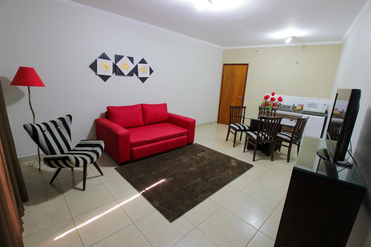 Beira Lago Palace Hotel Morrinhos  Exterior photo