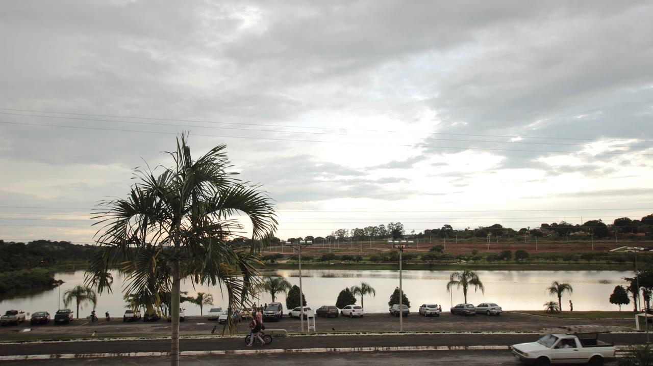 Beira Lago Palace Hotel Morrinhos  Exterior photo
