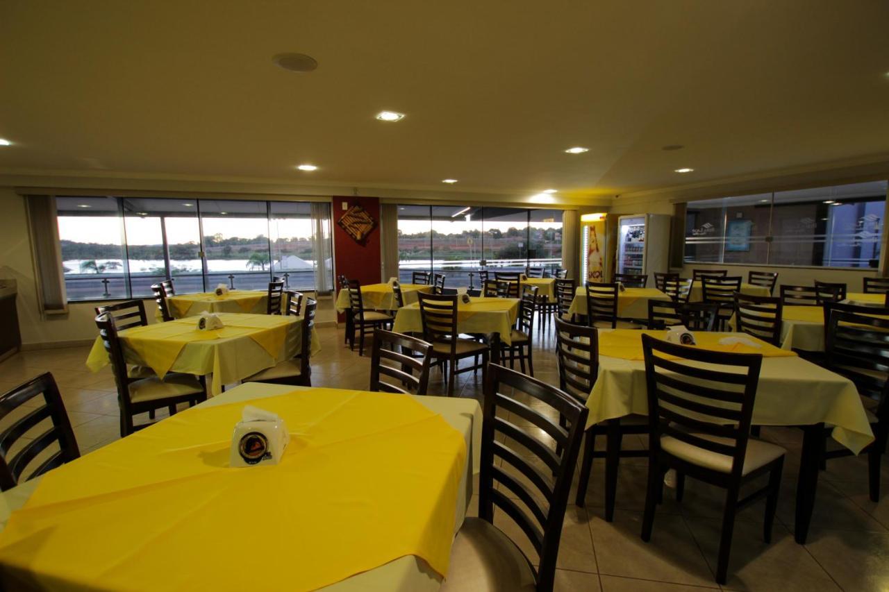 Beira Lago Palace Hotel Morrinhos  Exterior photo